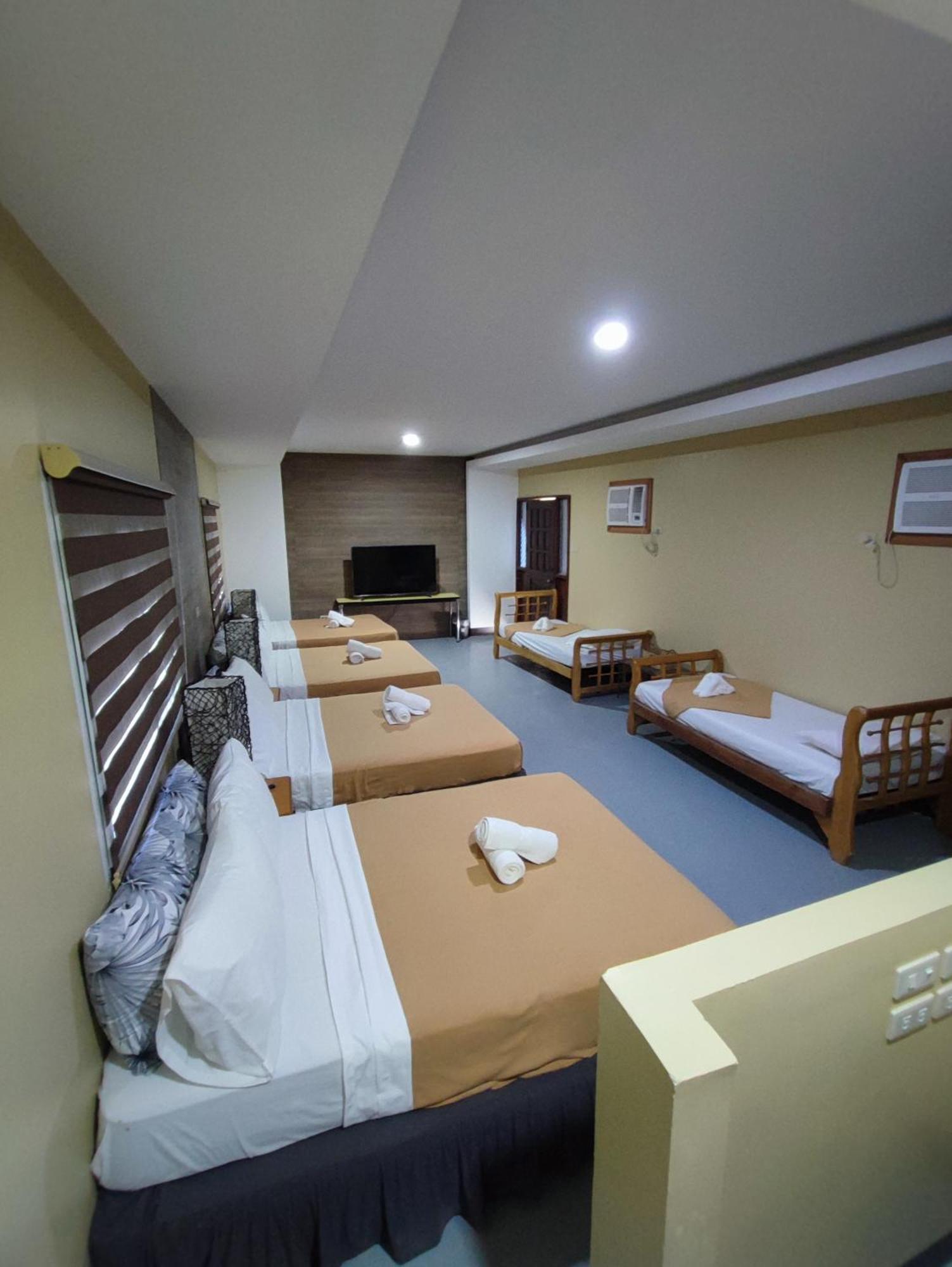 Raya Del Sol Dive Resort Мабини Экстерьер фото